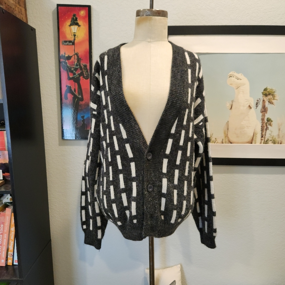 Vintage Gray Patterned Cardigan